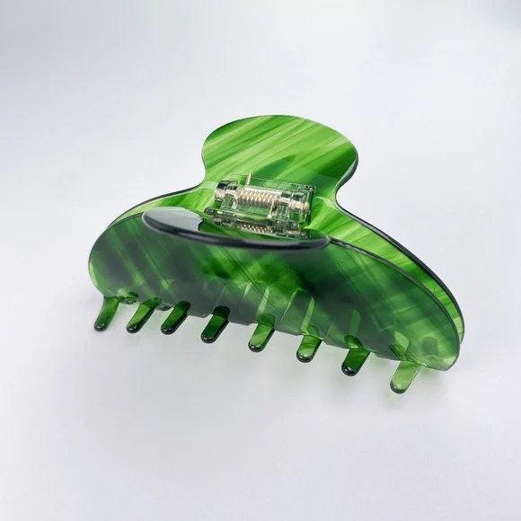 NEW Round Shaped Shiny Translucent Striped Green Acetate Hair Claw Clip - Picture 6 of 9